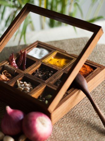 Brown Sheesham Wooden Spice Box With Spoon